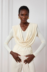 Elliott – Tief ausgeschnittenes Rüschentop