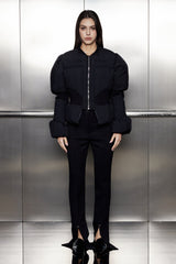 Emily – Wattierte Satin-Daunenjacke mit Schößchenmuster