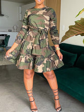 Camo Rüschenkleid mit Bindeband – Ausverkauf