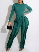 indiebeautie – Einfarbiges Bodysuit- und Fransenhosen-Set