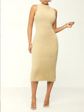 Flauschiges ärmelloses Kleid – Ausverkauf