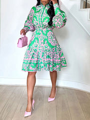 Indiebeautie – Bedrucktes Hemdkleid mit Bindeband