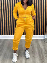 Indiebeautie – Einfarbiges Set aus Hoodie mit Reißverschluss vorne und Cargohose