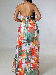 Bedrucktes Neckholder-Schlitzkleid