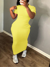 Einfarbiges, geripptes T-Shirt-Kleid