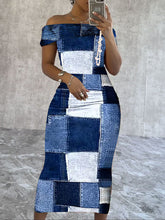 Schulterfreies Kleid im Colorblock-Stil