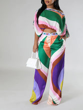 Set aus Oberteil und Hose mit U-Boot-Ausschnitt in Colorblock-Optik