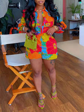 Set aus bedrucktem Hemd und Shorts