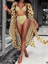 Bikini mit afrikanischem Print und Überwurf