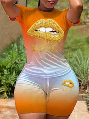 Set aus T-Shirt und Bikershorts mit Lippenprint – Ausverkauf