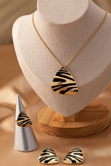 Ila – Gestreiftes Ohrring-Set in Gold