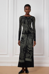 Figurbetontes Oberteil mit Indigo-Illusionsdruck