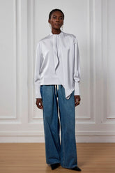 Kara Satin-Rüschentop mit Fransen