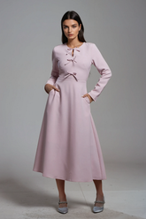 Lavanya Maxikleid mit Schleife und Rüschen