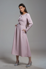 Lavanya Maxikleid mit Schleife und Rüschen