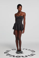 Leora – Trägerloses, figurbetontes Jeanskleid in Schwarz