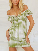 Anmutiges Patchwork-Stricktop mit Spitzenbesatz