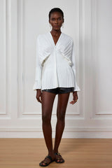 Marleigh – Figurbetontes Oberteil mit tiefem Ausschnitt und Rüschen