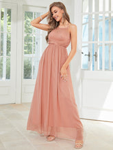 Rosa Partykleid mit kontrastierender Spitze und Bindeband am Rücken