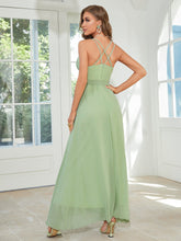 Salbeigrünes Chiffon-Maxi-Partykleid mit Schlitz