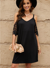 Lässiges, schulterfreies, einfarbiges Sommerkleid mit Sling-Ausschnitt