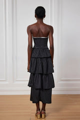 Ruthie – Gestreiftes, schulterfreies Maxikleid mit Rüschen