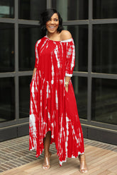 Kleid mit Batikmuster und überschnittenen Schultern