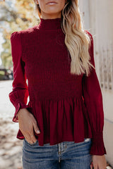 Livin' Breezy Chiffon-Top mit hohem Kragen und Plissee – 5 Farben