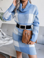 Kurzer, anmutiger Pelz-Pumpenmantel mit Rollkragen