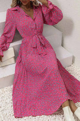 Plissiertes Midikleid mit Blumenmuster, Taillenbund und langen Ärmeln