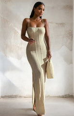 Gestricktes Maxikleid, figurbetont