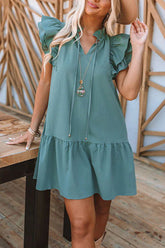 Weekend Meet Up – Etuikleid mit Taschen und Rüschenärmeln