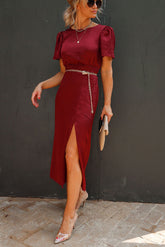 Stay Fashionably Focused – Midikleid aus Satin mit Schlitz