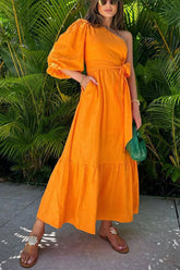 Light of My Life – Midikleid mit One-Shoulder-Träger und Taschen