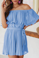 First Lady Plissierter, schulterfreier Strampler mit Gürtel