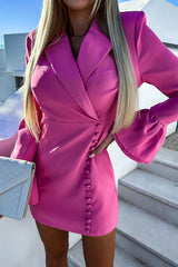 Sandee – Mini-Blazerkleid mit Glockenärmeln und Knopfleiste