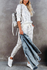 Kylan Hosenanzug mit Kapuze und Schlangenmuster