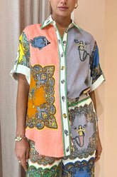 Pretty and Posh – Oversize-Bluse aus Leinenmischung mit Meerjungfrauen-Print und Knopfleiste