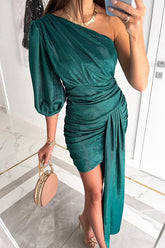 Light The Way – Minikleid mit Puffärmeln und One-Shoulder-Träger