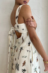 Einzigartiges, bedrucktes, rückenfreies Maxikleid mit Taschenträgern und Schnürung