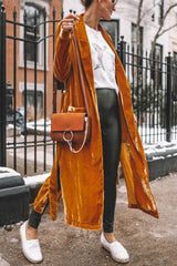 Cheering My Way – Kimonomantel aus Samt