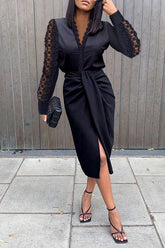 Ticket To Style Arbeitskleid mit kontrastierenden Spitzenärmeln