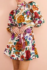 Palermo – Langärmliges Minikleid mit Blumendruck und Schnürung