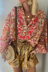 Golden Love – Elastische Shorts mit hoher Taille und Gürtel und Taschen