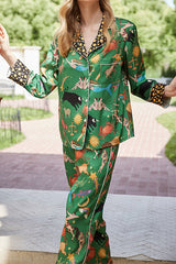 Zweiteiliges Set mit langen Ärmeln und Sternbild-Print in Grün