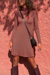 „Moment In Time“-Minikleid mit hohem Kragen und Print