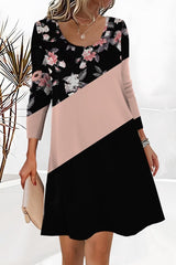 Minikleid mit Rundhalsausschnitt und Ahornblatt-Print