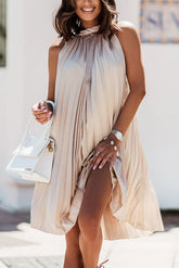 Hotel Plaza – Plissiertes Babydoll-Minikleid aus Satin