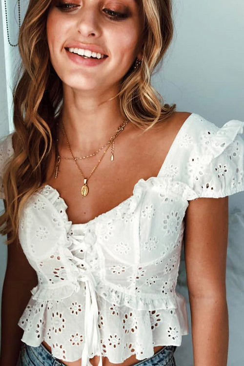 Soak Up the Sun – Crop-Top mit Spitzen-Puffärmeln