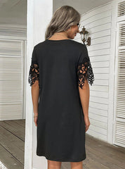 LOOSE SHORT-SLEEVED LACE STITCHING BLACK DRESS